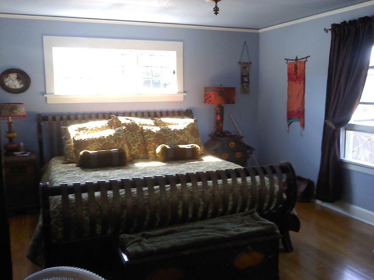 The Doctor's House Bed & Breakfast